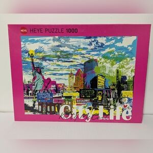 Heye | 1000-piece jigsaw puzzle featuring New York City artwork by Kitty McCall